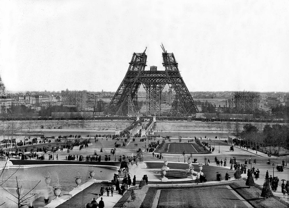 debut construction tour eiffel 15 avril 1888